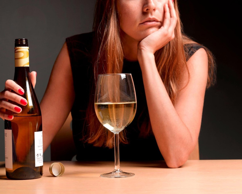 Анонимное лечение женского алкоголизма в Саратове